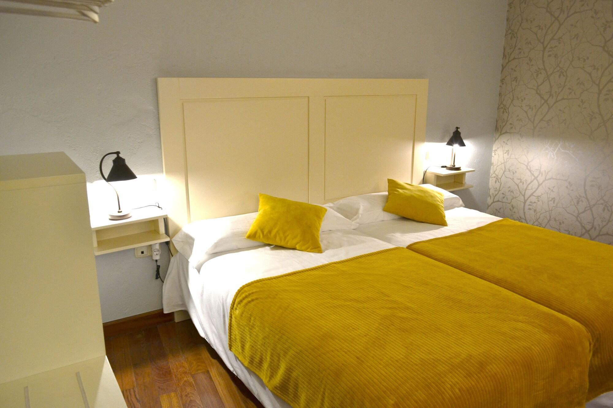Hotel Alda Via Leon Bagian luar foto