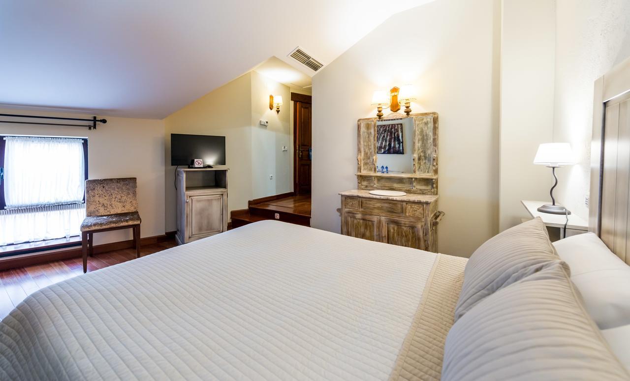 Hotel Alda Via Leon Bagian luar foto