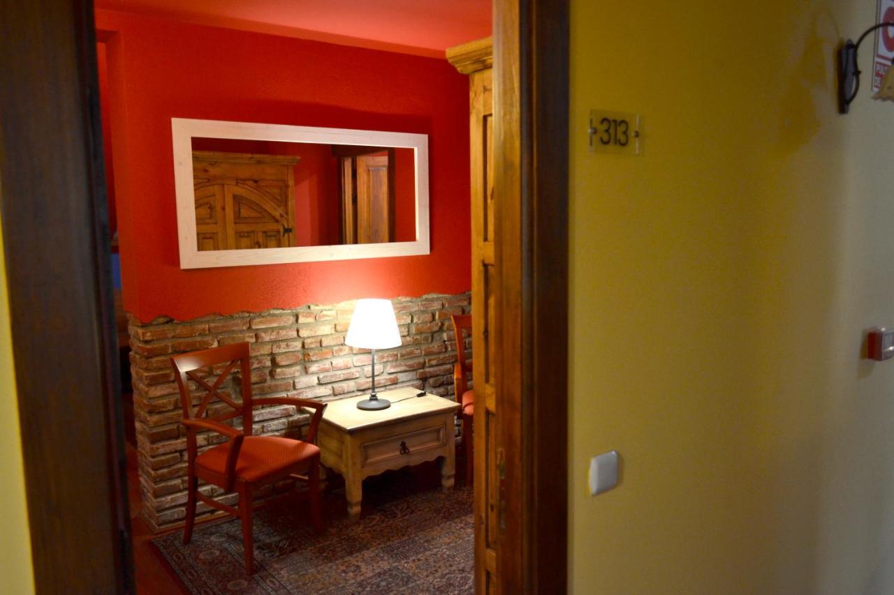 Hotel Alda Via Leon Bagian luar foto