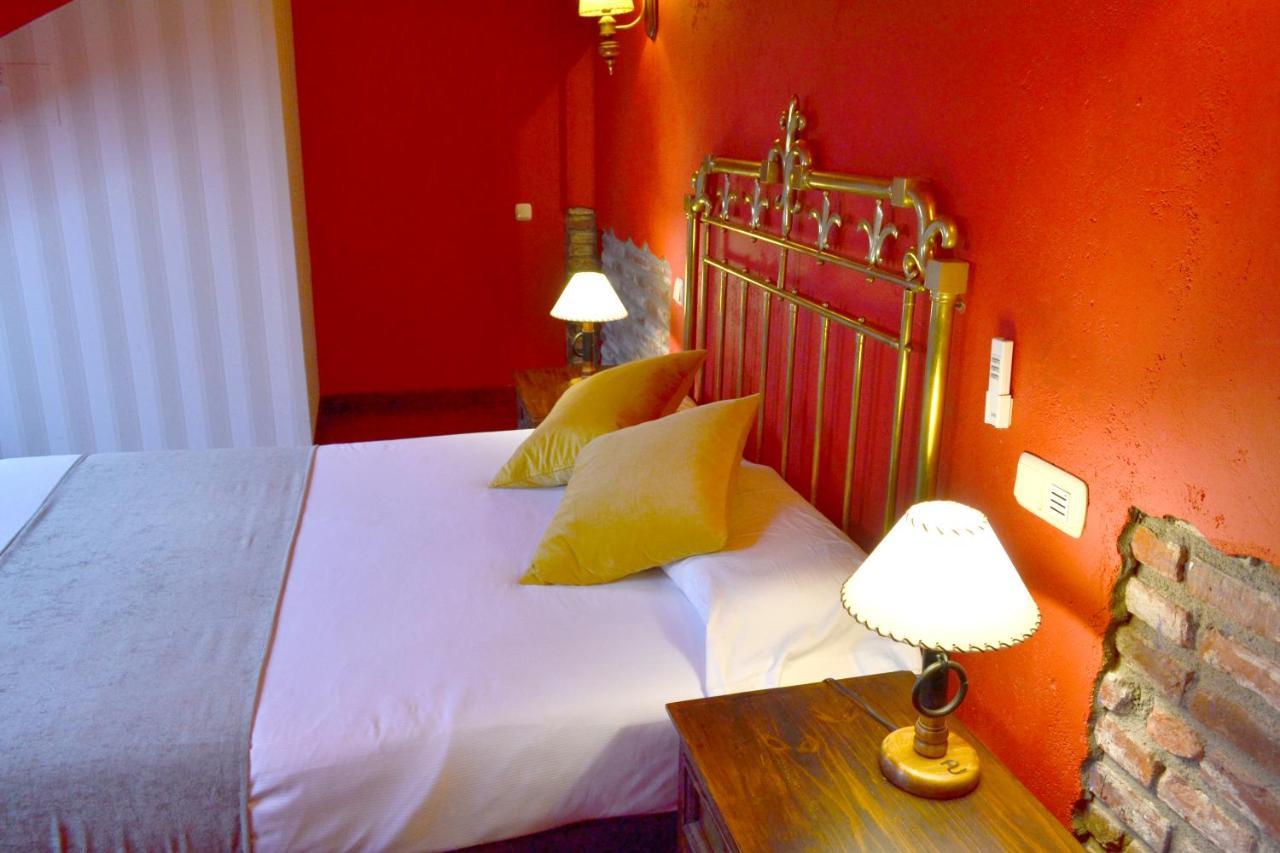 Hotel Alda Via Leon Bagian luar foto