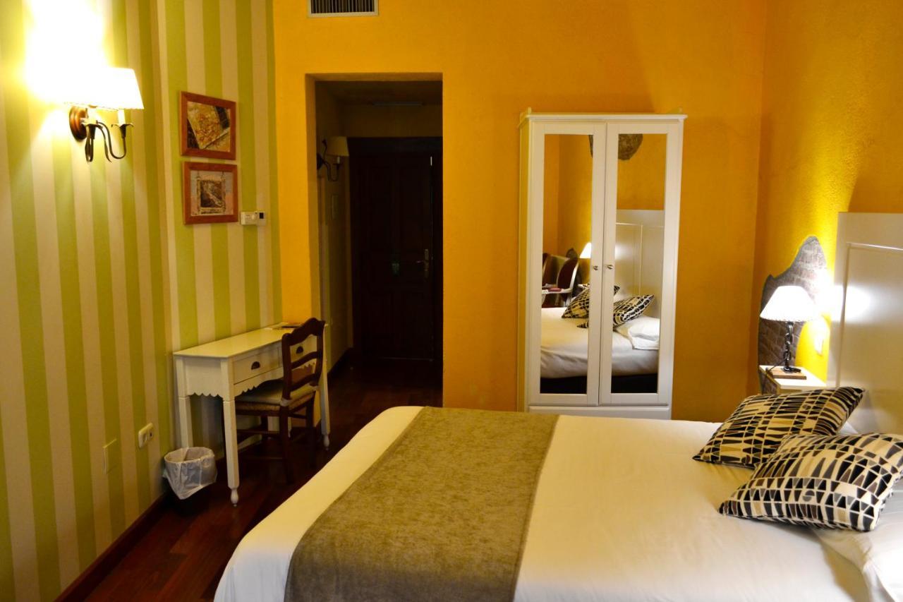 Hotel Alda Via Leon Bagian luar foto